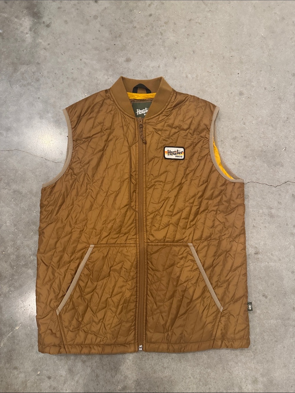 Howler Brothers PrimaLoft Quilted Vest Men’s Medium Caramel Brown Full Zip